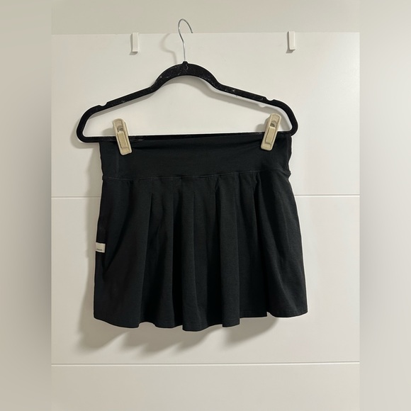 Vuori Halo Performance Skort - Picture 7 of 7